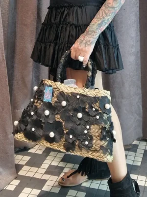 Bolso mimbre y encaje