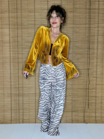 Chaqueta terciopelo bordada